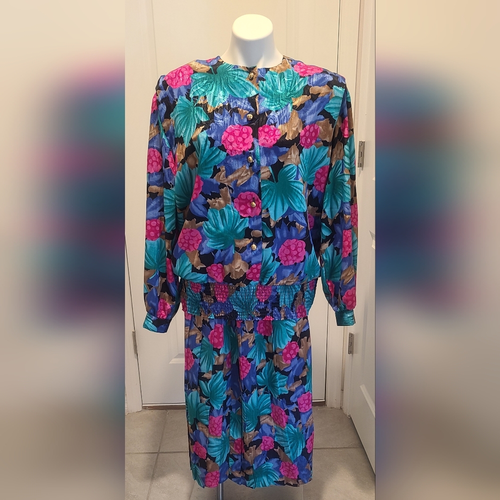 Vintage Evanna 2-Piece Dress – Size 18 – Gold Button Detail